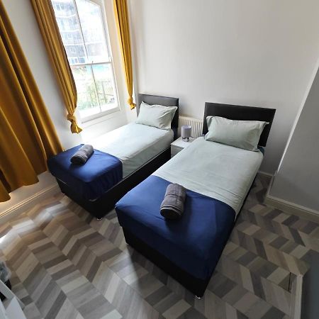 2 Bedroom 2 Bathroom Apartment In Old St - Shoreditch - Zone 1 London Exterior foto
