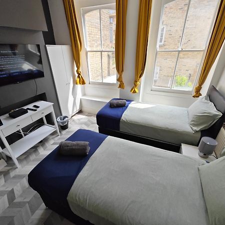 2 Bedroom 2 Bathroom Apartment In Old St - Shoreditch - Zone 1 London Exterior foto