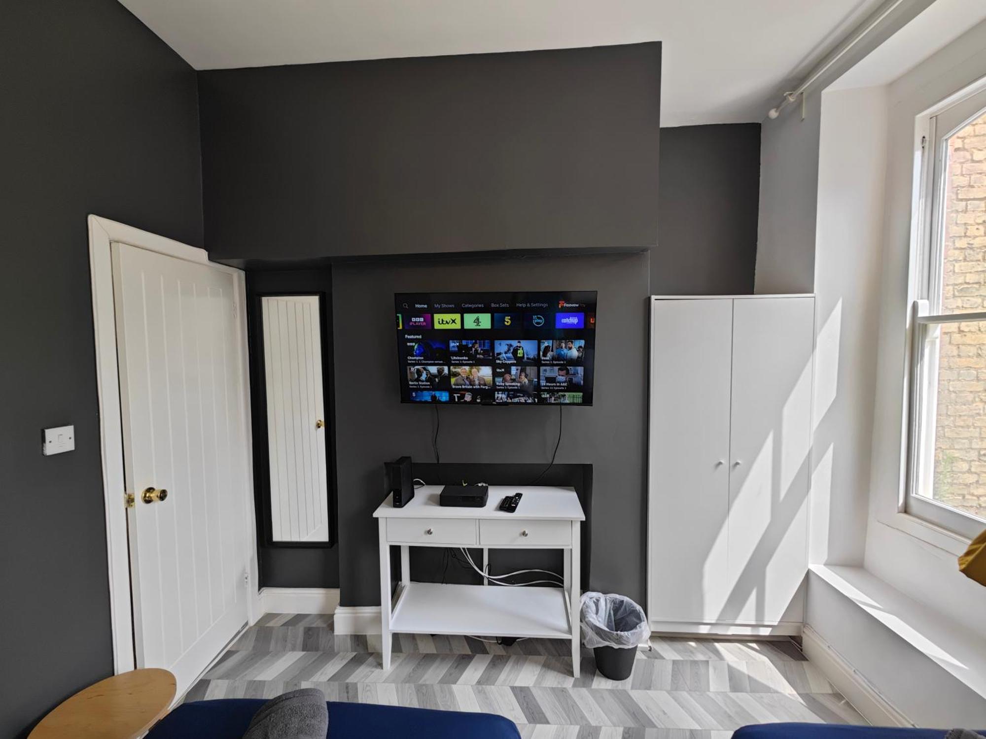 2 Bedroom 2 Bathroom Apartment In Old St - Shoreditch - Zone 1 London Exterior foto